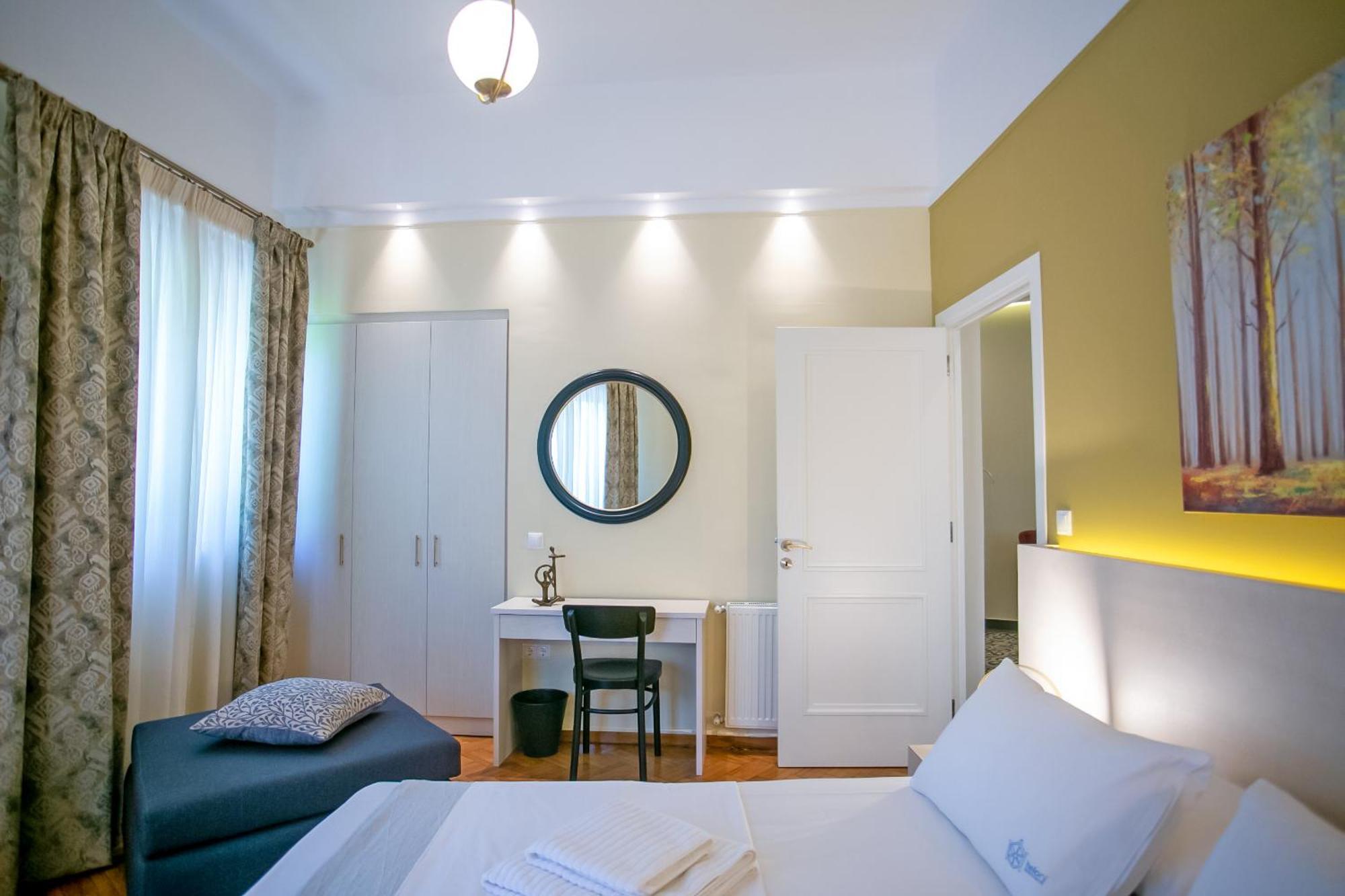 Apartment Thalia By Heloni